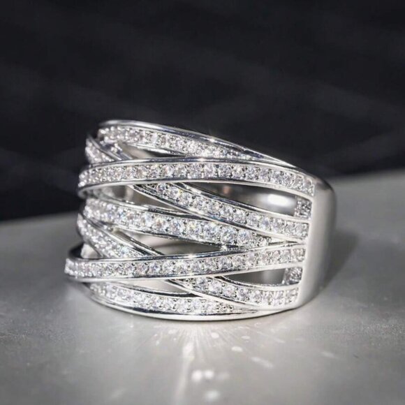 18k White Gold Diamond Ring Wide Ring Band - Picture 4 of 9